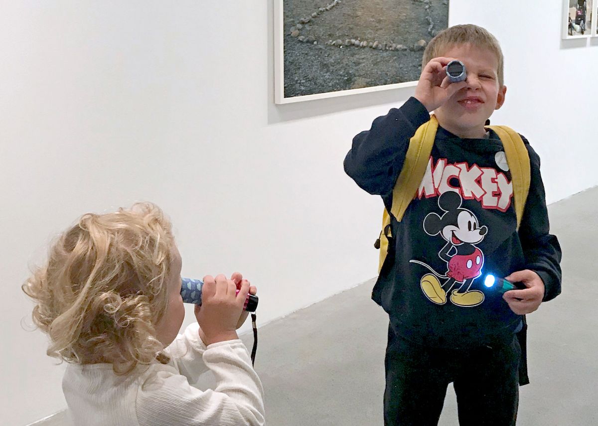 LET´S PLAY ART: Family Guidance and Gallery Talk