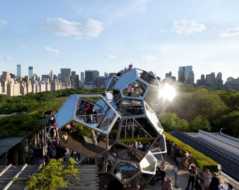 Tomas Saraceno