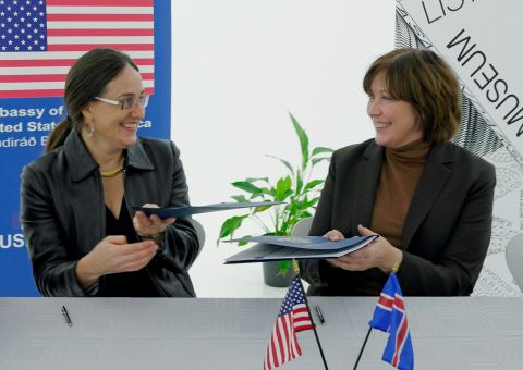 Michelle Yerkin, Chargé d´Affaires a.i. of the U.S. Embassy in Iceland, and Ólöf Kristín Sigurðardóttir, Director of the Reykjavik Art Museum, and Ólöf Kristín Sigurðardóttir, Director of the Reykjavik Art Museum.