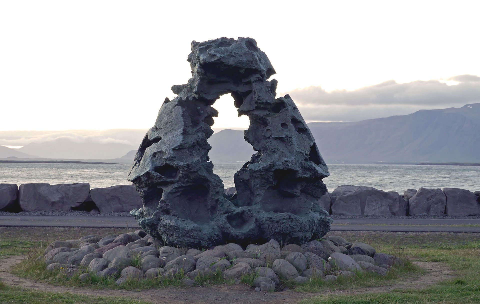 Jóhann Eyfells, Íslandsvarðan, 2003-6. Ljósmynd: Hildur Inga Björnsdóttir.