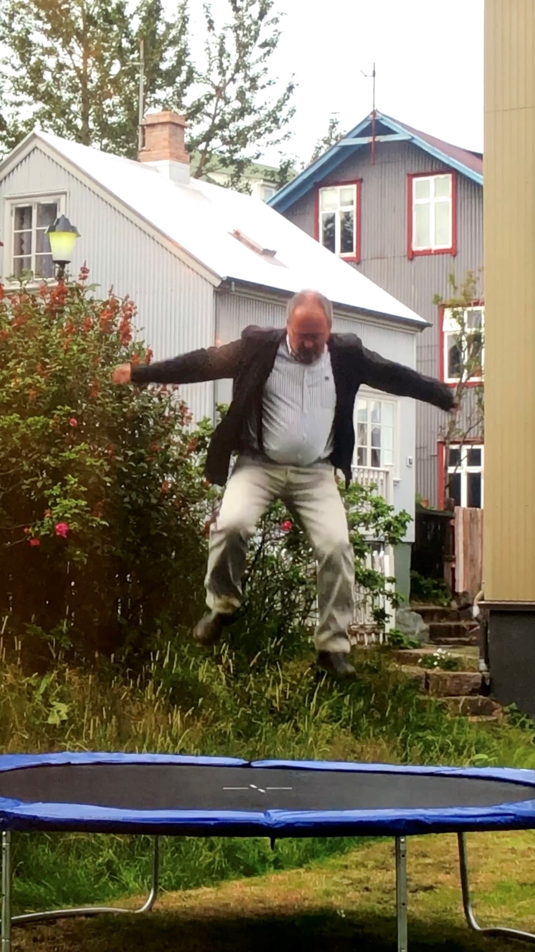 Hreinn Friðfinnsson, a still of a video from the series A Portrait of a Sculptor as a Sculpture, 2014